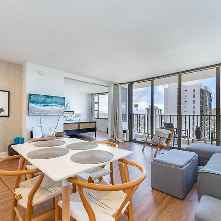 Waikiki Banyan W-Ocean Views With Free Parking! Apartman Honolulu Kültér fotó