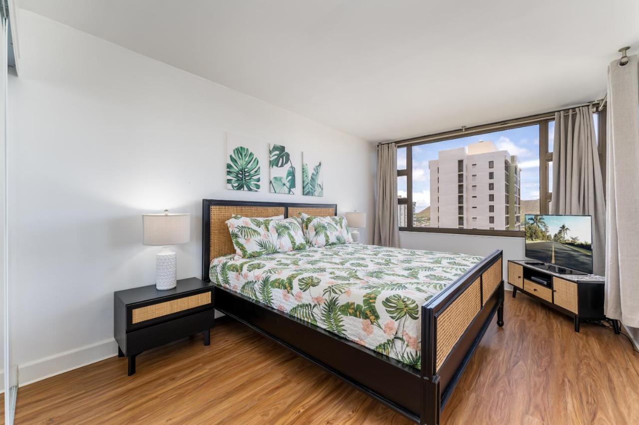 Waikiki Banyan W-Ocean Views With Free Parking! Apartman Honolulu Kültér fotó