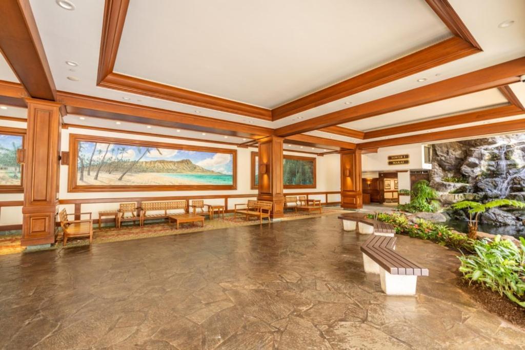 Waikiki Banyan W-Ocean Views With Free Parking! Apartman Honolulu Kültér fotó