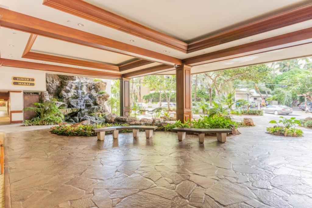 Waikiki Banyan W-Ocean Views With Free Parking! Apartman Honolulu Kültér fotó